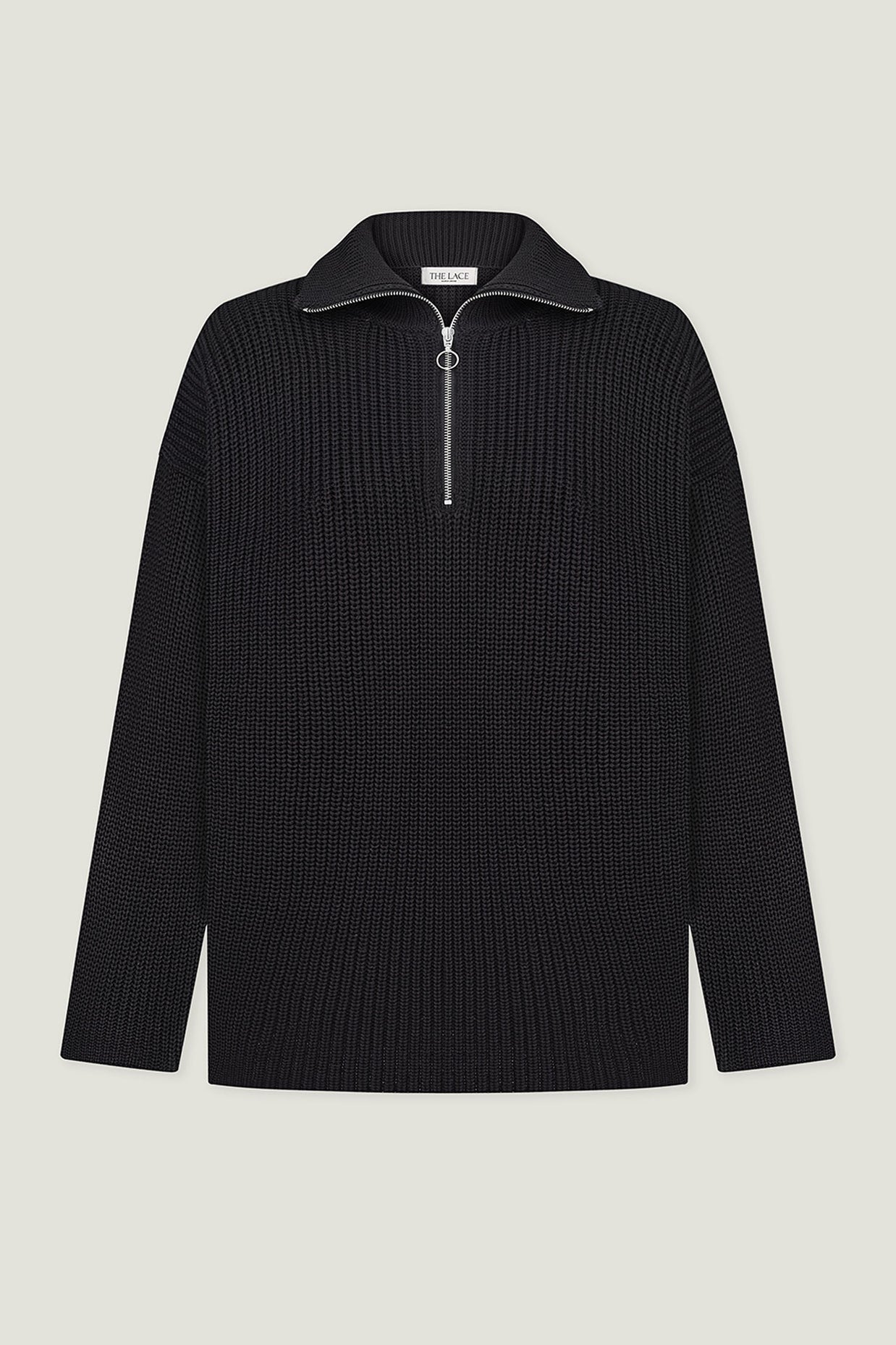 Oversized knitted sweater with a zipper in black