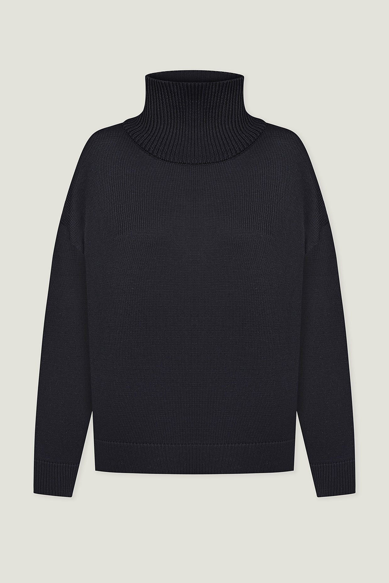 Merino wool sweater with neckline in black