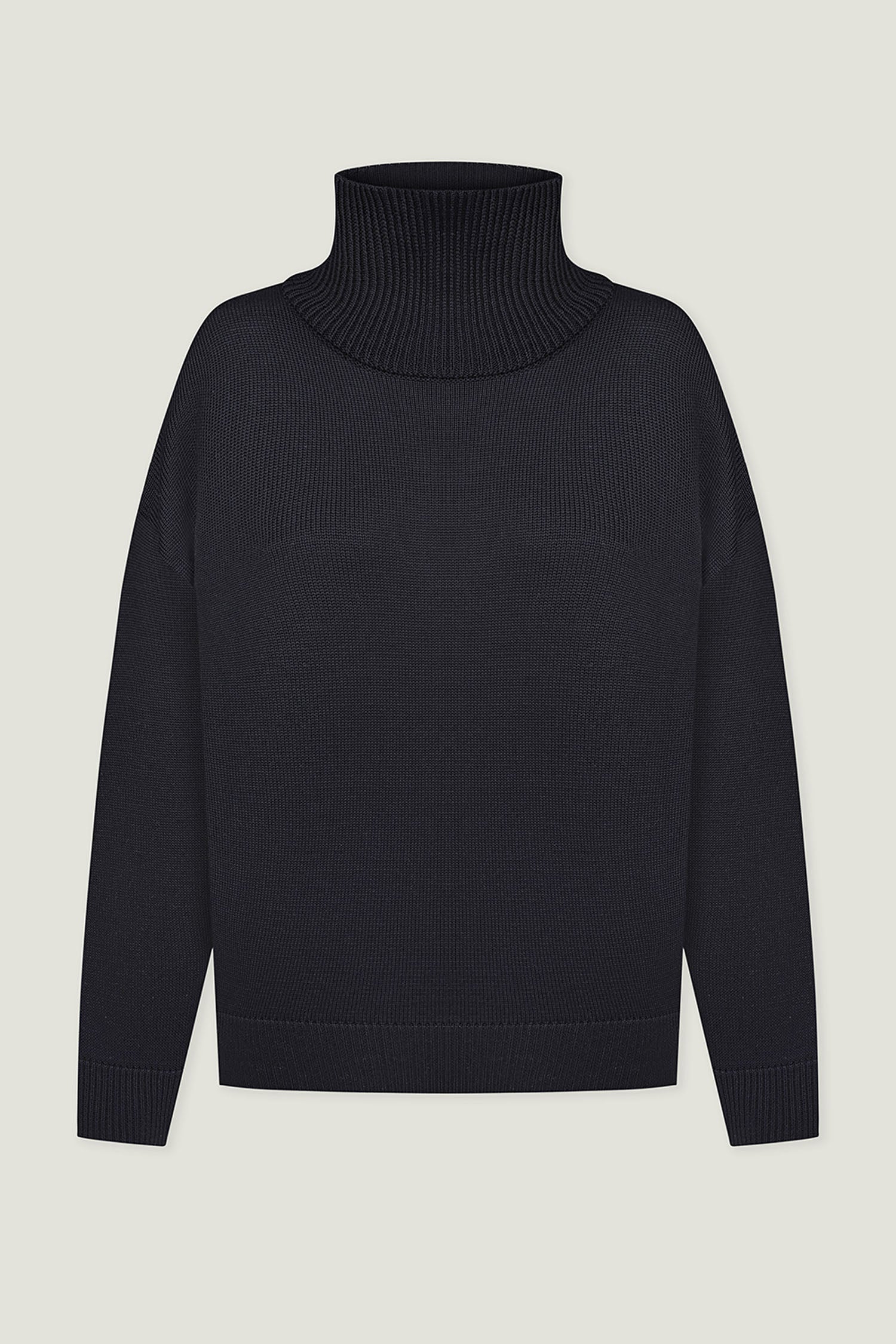 Merino wool sweater with neckline in black