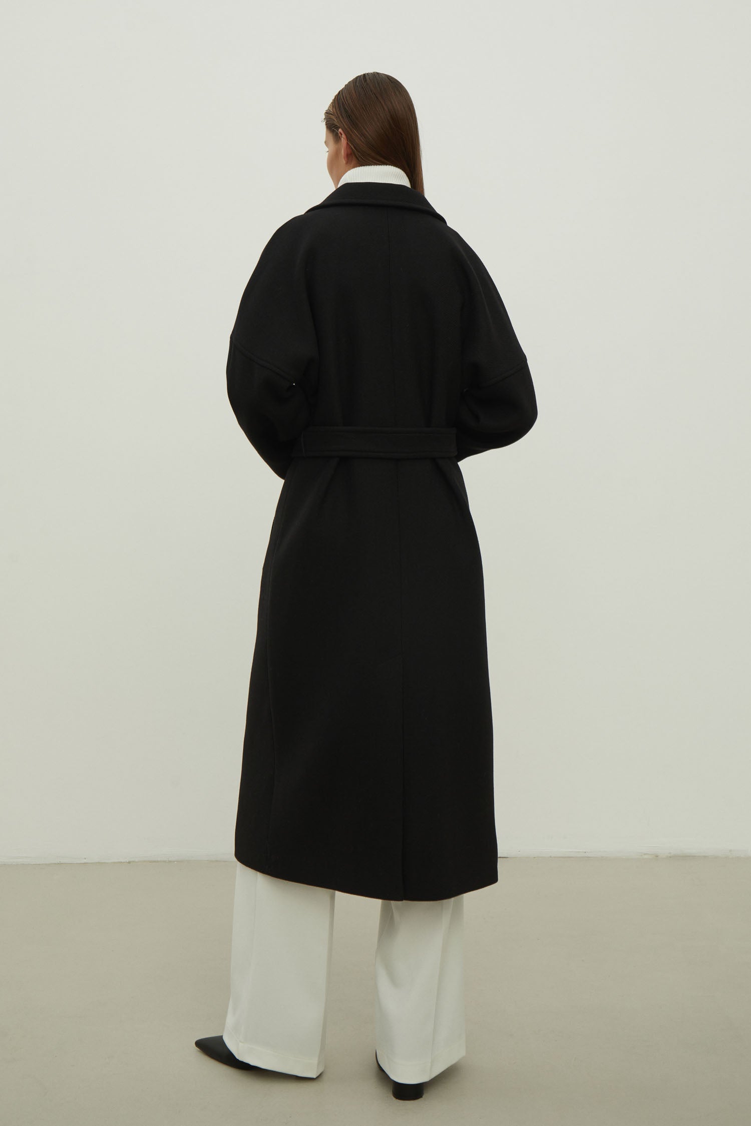 Woolen coat-robe in gray