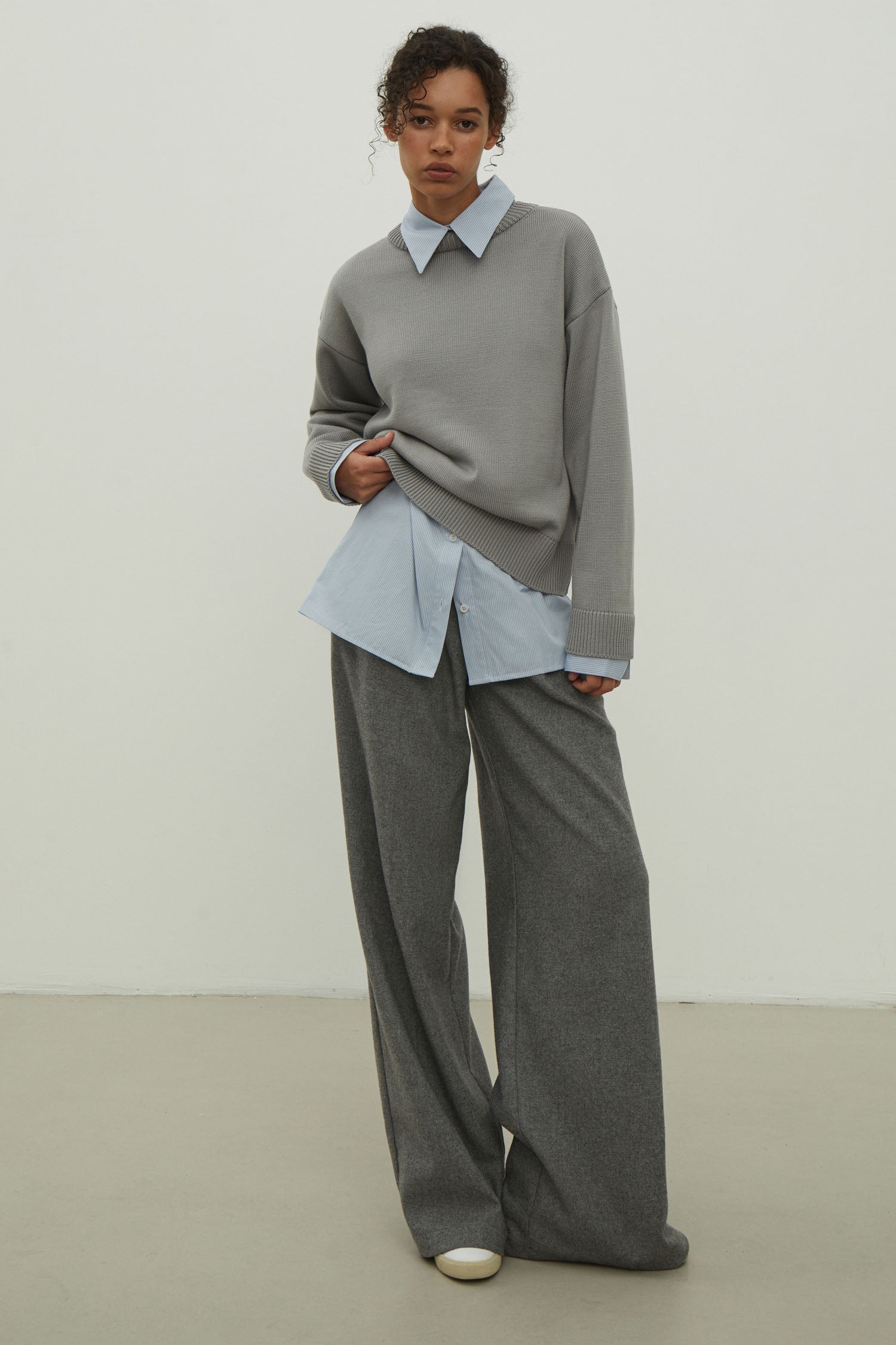 Gray merino wool round neck sweater