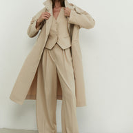 Classic vest in sand color