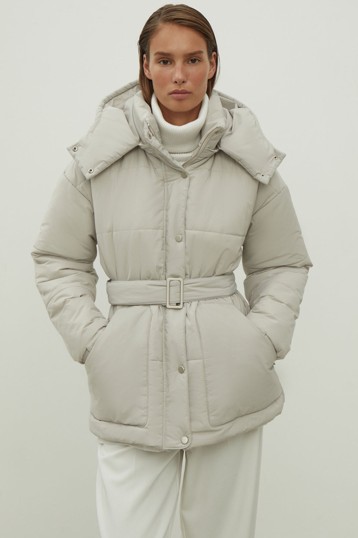Women's jacket with a belt in graphite color