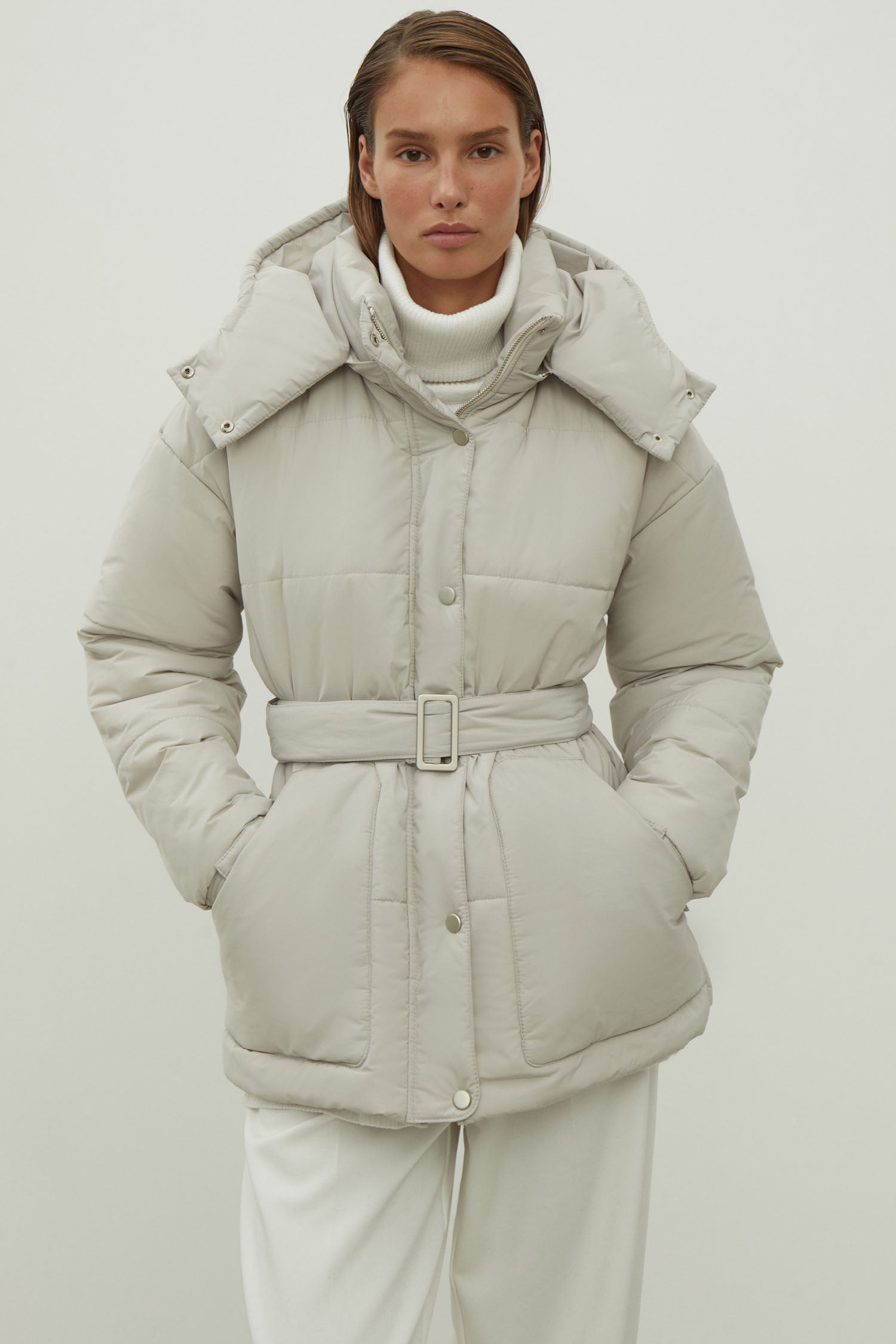 Women's jacket with a belt in graphite color