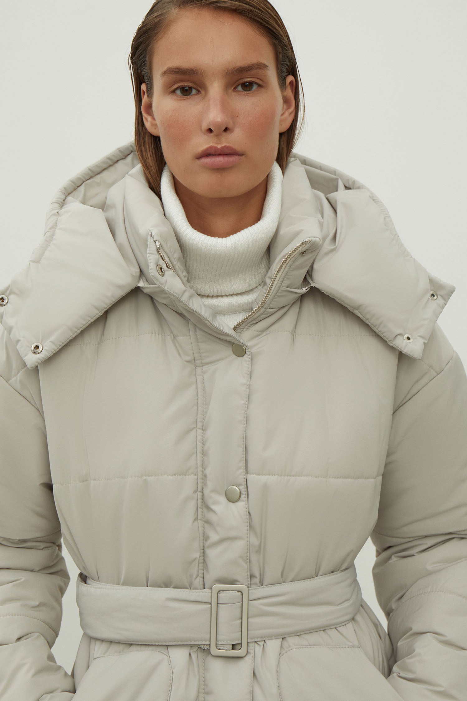 Women's jacket with a belt in graphite color