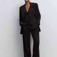 Palazzo pants with double tucks in gray/black