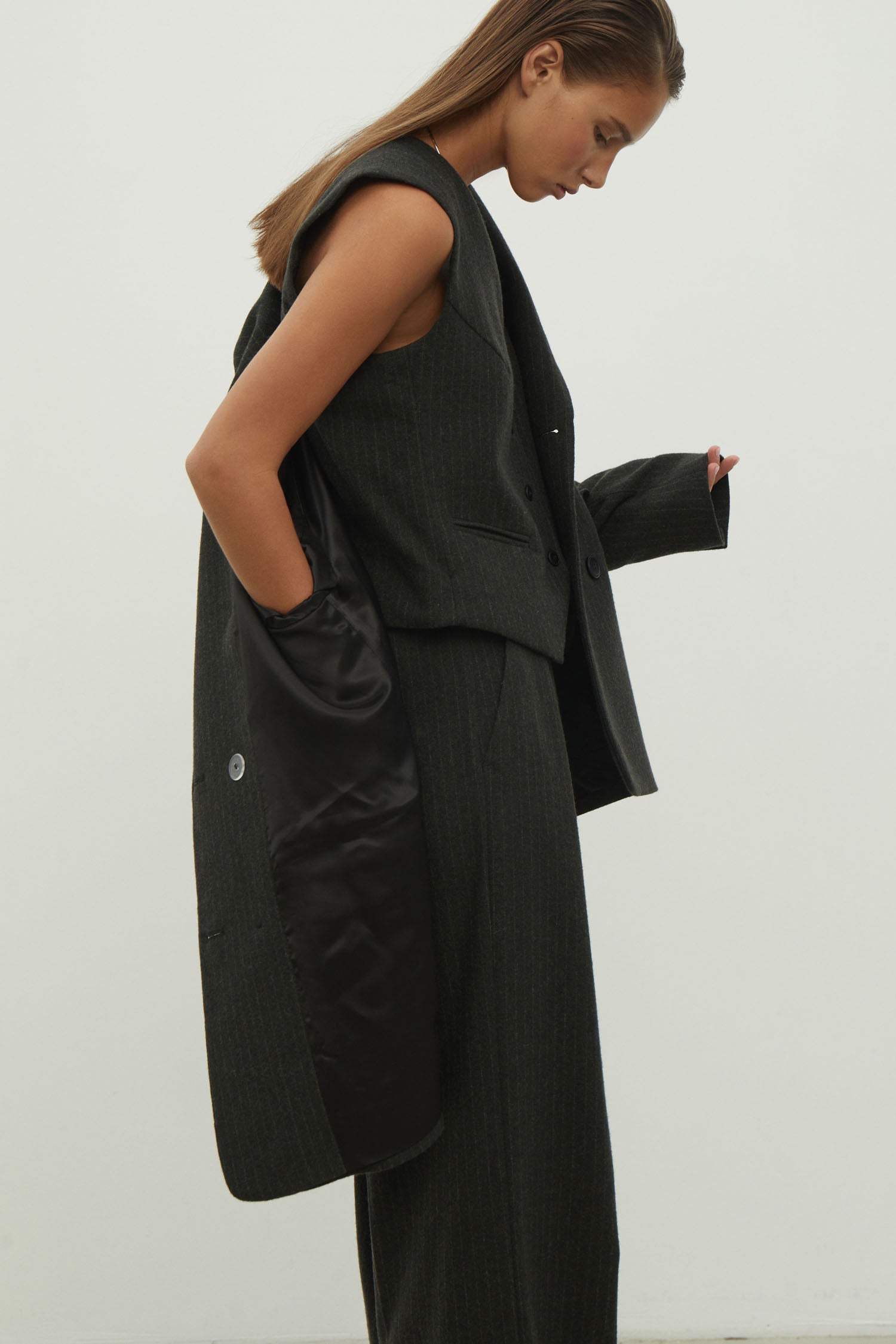 Classic woolen vest in a gray-green stripe