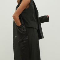 Classic woolen vest in a gray-green stripe