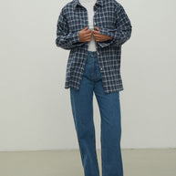 Shirt with a pocket in a beige check dark blue