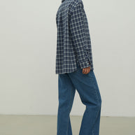 Shirt with a pocket in a beige check dark blue