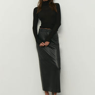 Thin ribbed turtleneck sweater in nude/black/gray