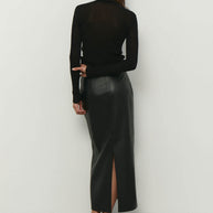 Thin ribbed turtleneck sweater in nude/black/gray