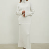 Knitted straight midi skirt in light gray