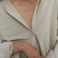 Shirt with patch pocket in cobalt/cream