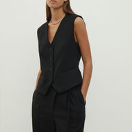 Сlassic woolen vest in gray