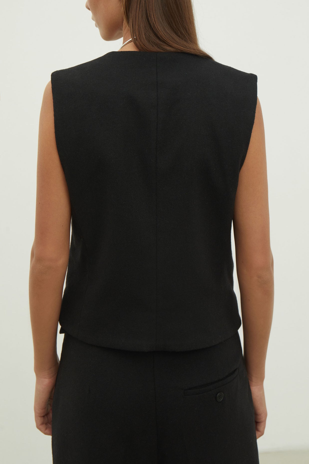 Сlassic woolen vest in gray