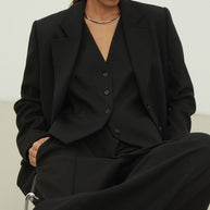 Сlassic woolen vest in gray