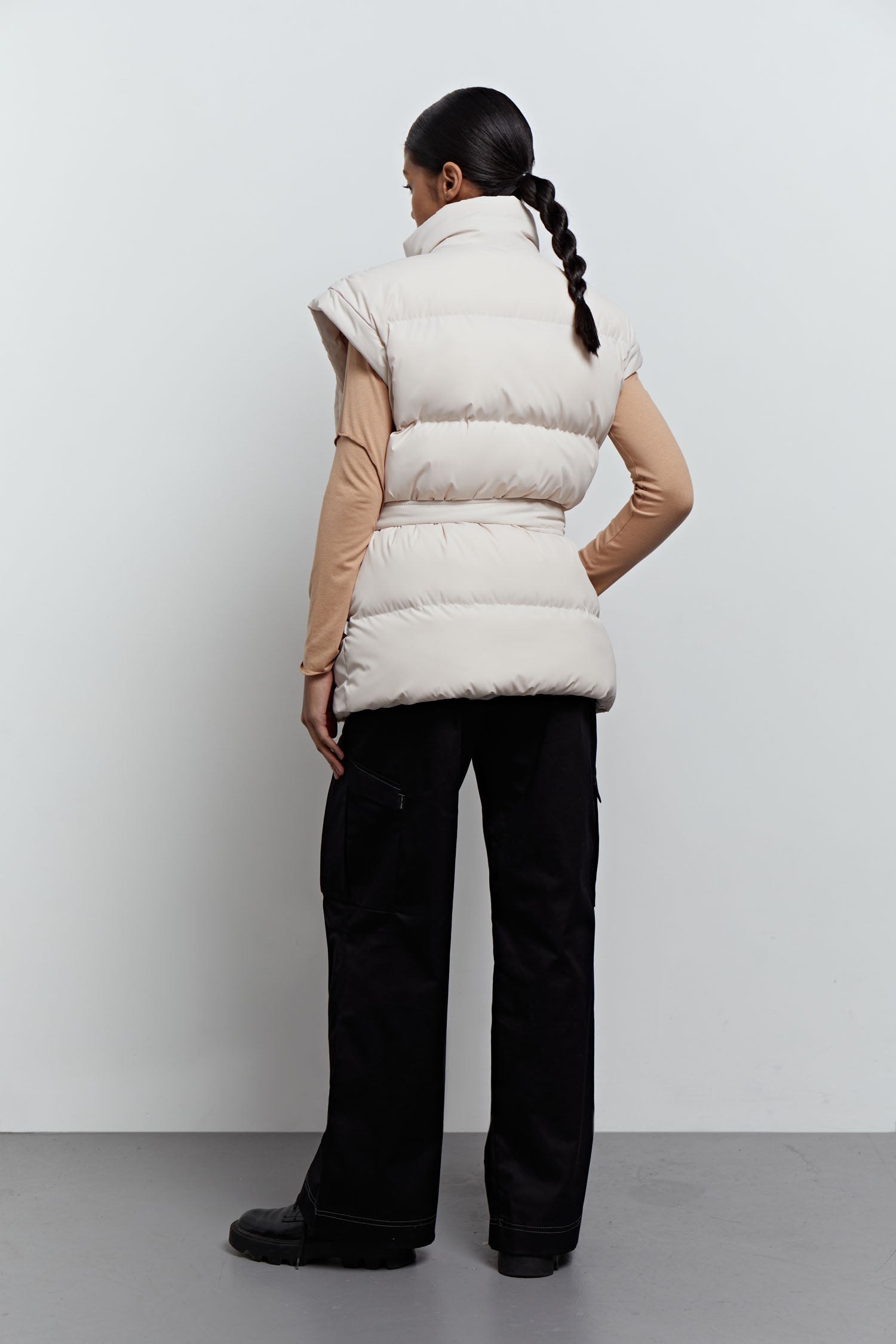 Oversized quilted vest in blue