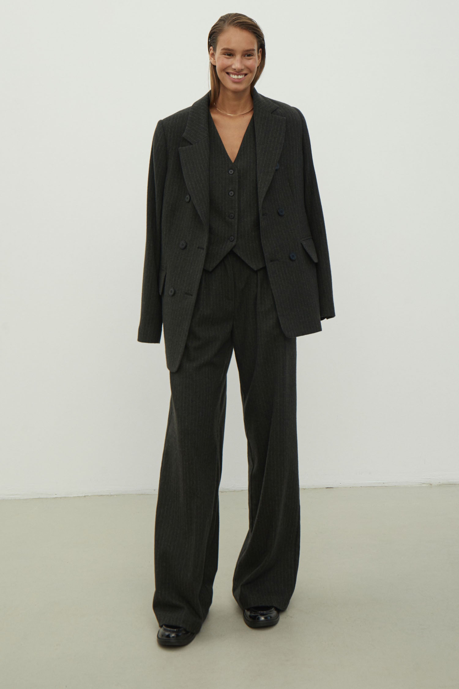 Classic woolen vest in a gray-green stripe