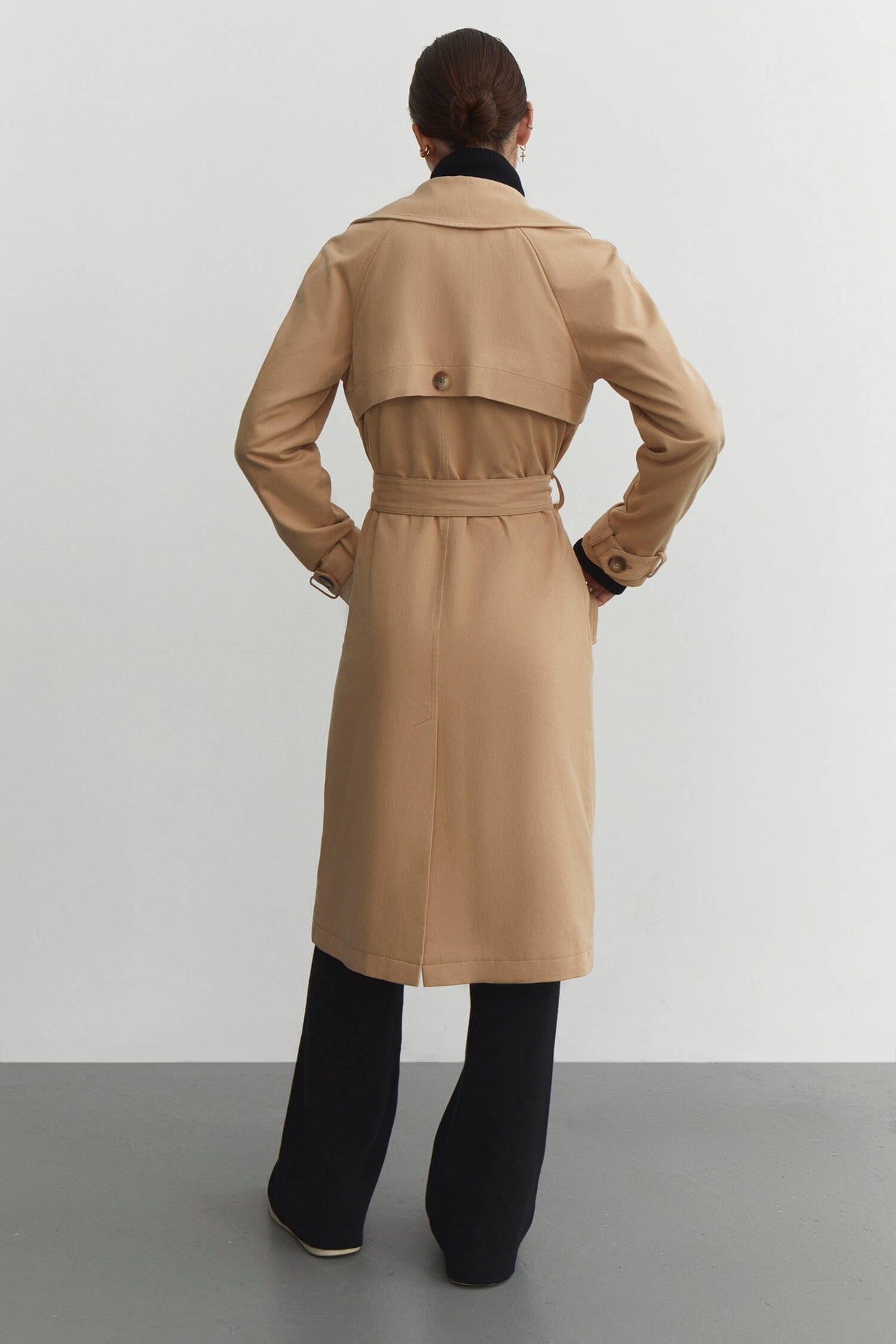 Trenchcoat in nude/cream