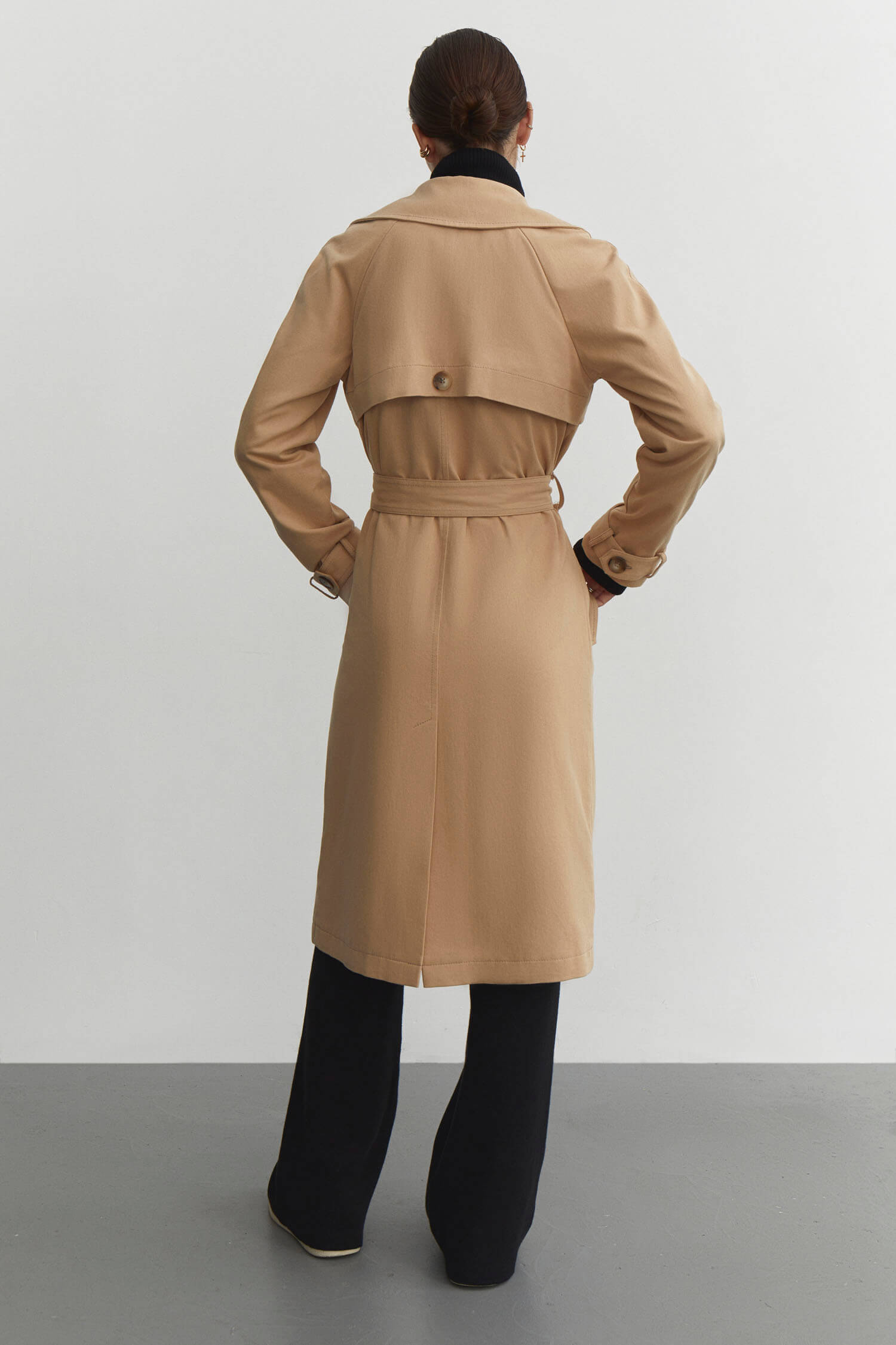 Trenchcoat in nude/cream