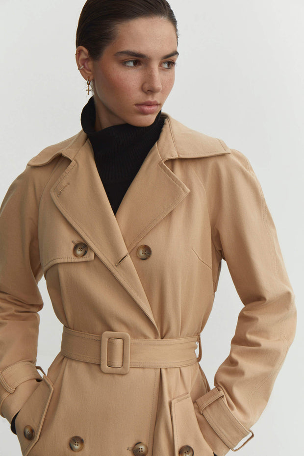 Trenchcoat in nude/cream
