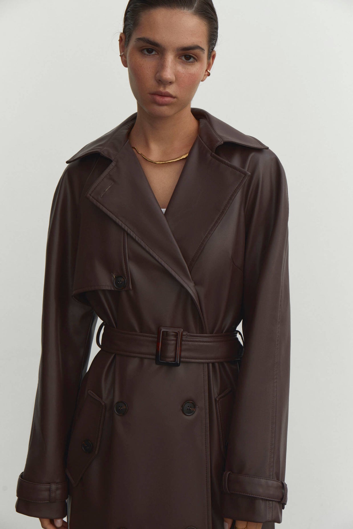 Faux leather oversized trenchcoat in chocolate/black
