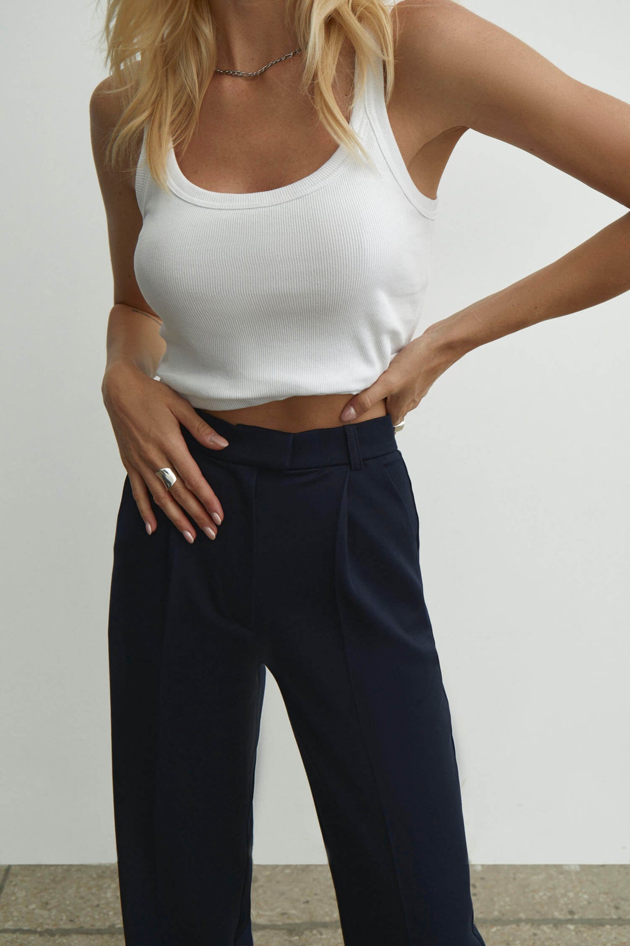 Palazzo pants in cappuccino/navy blue/black