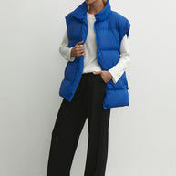 Oversized quilted vest in blue