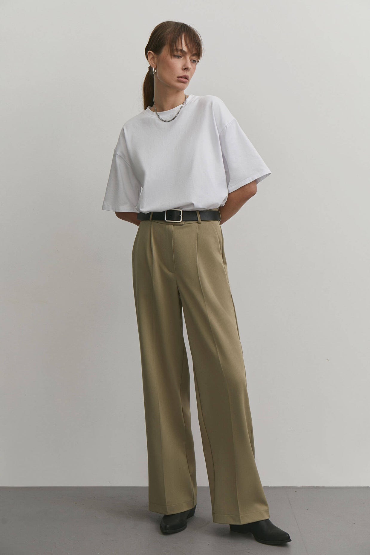 Palazzo pants in cream/olive/white