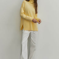 Knitted sweater in green/yellow