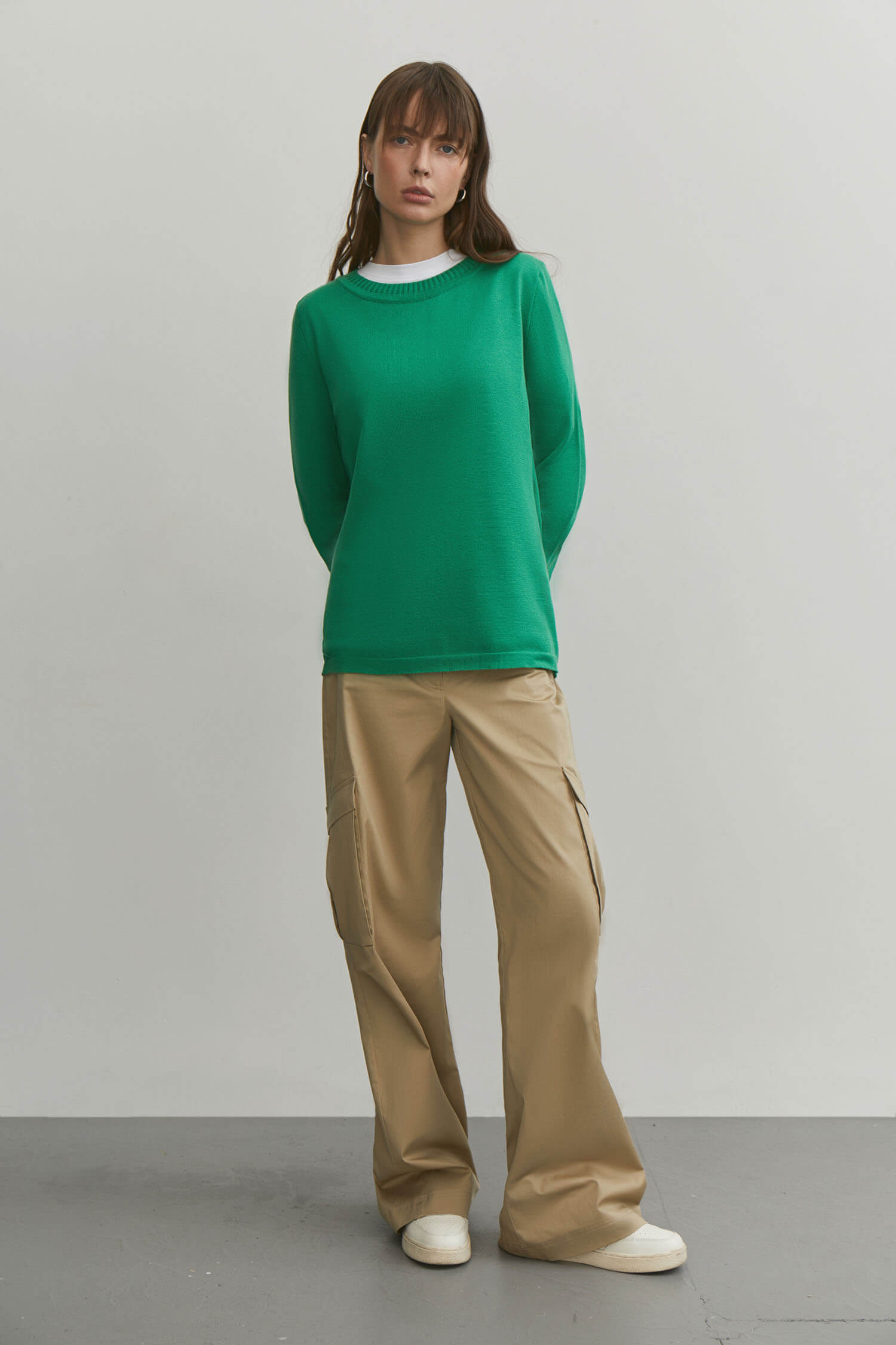Cargo pants with side pockets