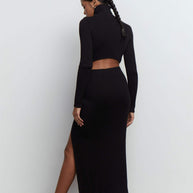 Knitted longsleeve top with notched neck