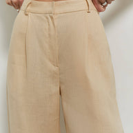 Linen pants with tucks