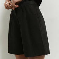 Shorts with tucks