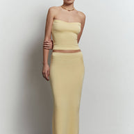 Knitted low waist midi skirt