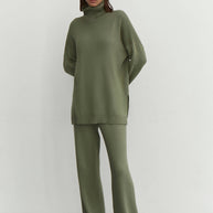 Knitted sweater in olive/cream