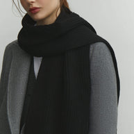 Wool mix scarf in chocolate/black