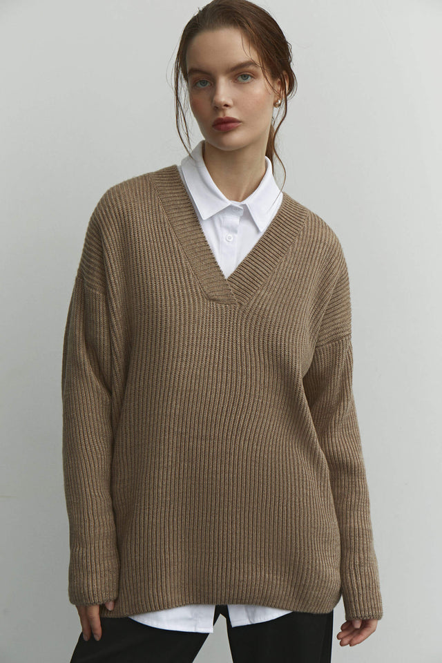 Knitted cardigan with pockets