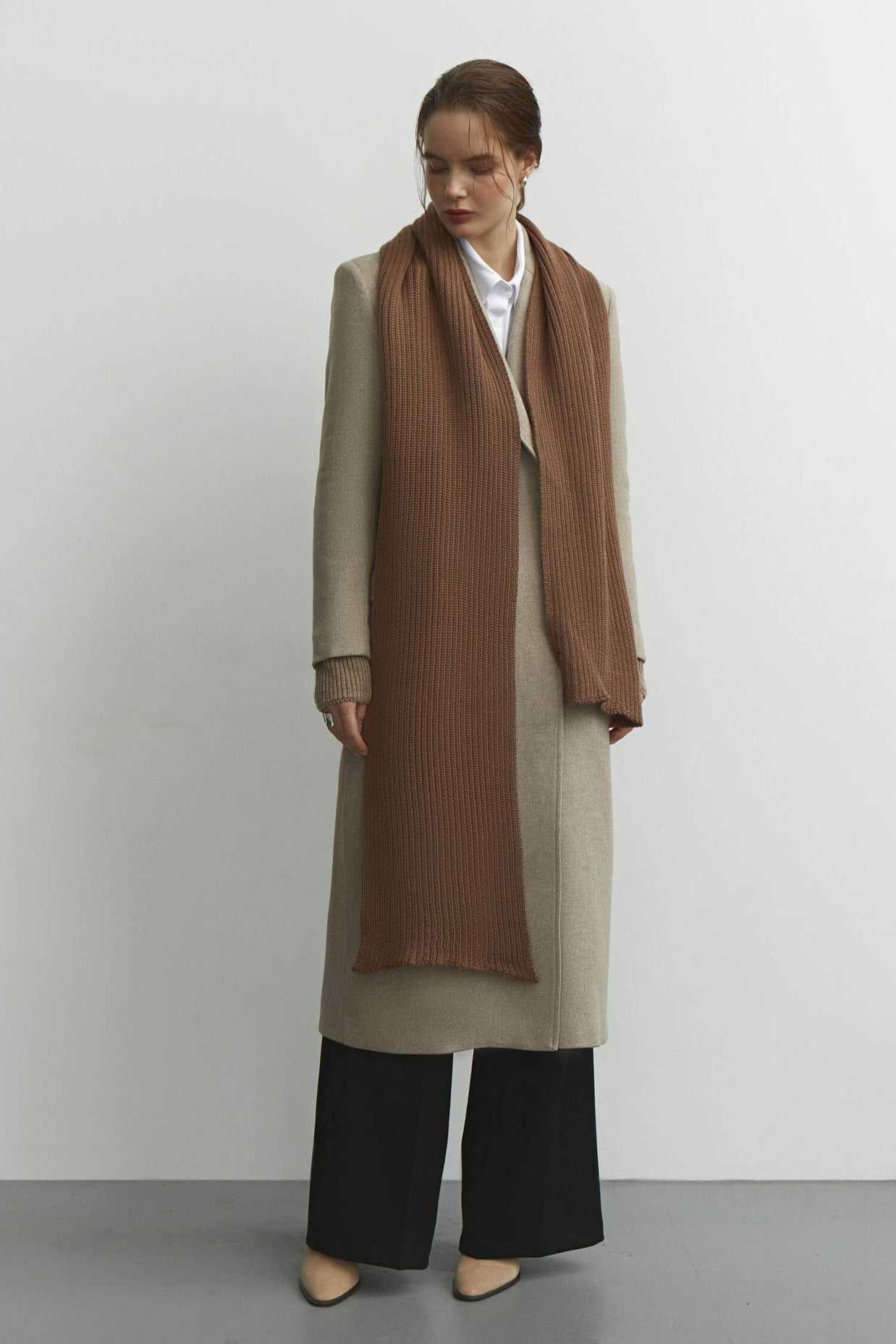 Wool mix scarf in chocolate/black