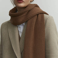 Wool mix scarf in chocolate/black