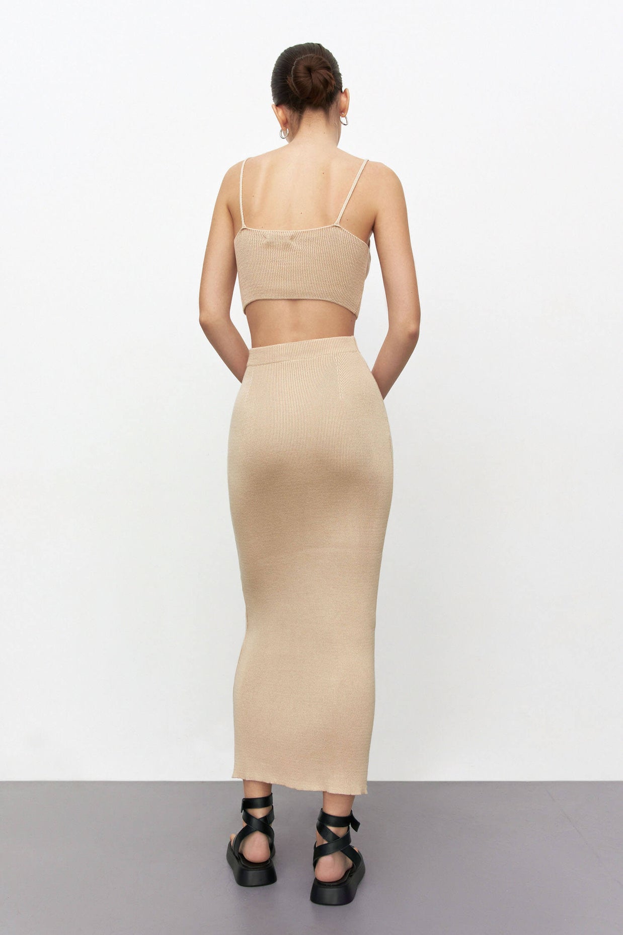 Knitted midi skirt