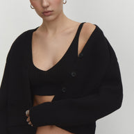 Knitted crop top in black